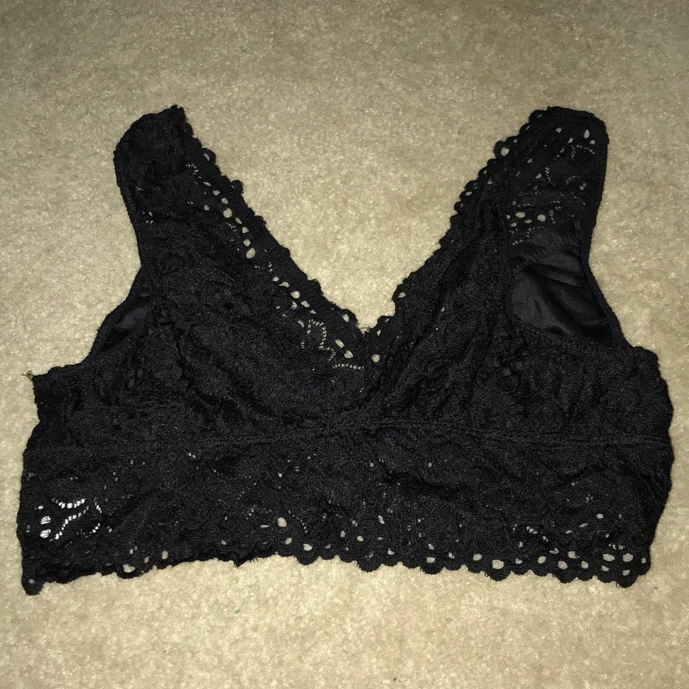 Top/Bralet - Picture 2 of 3